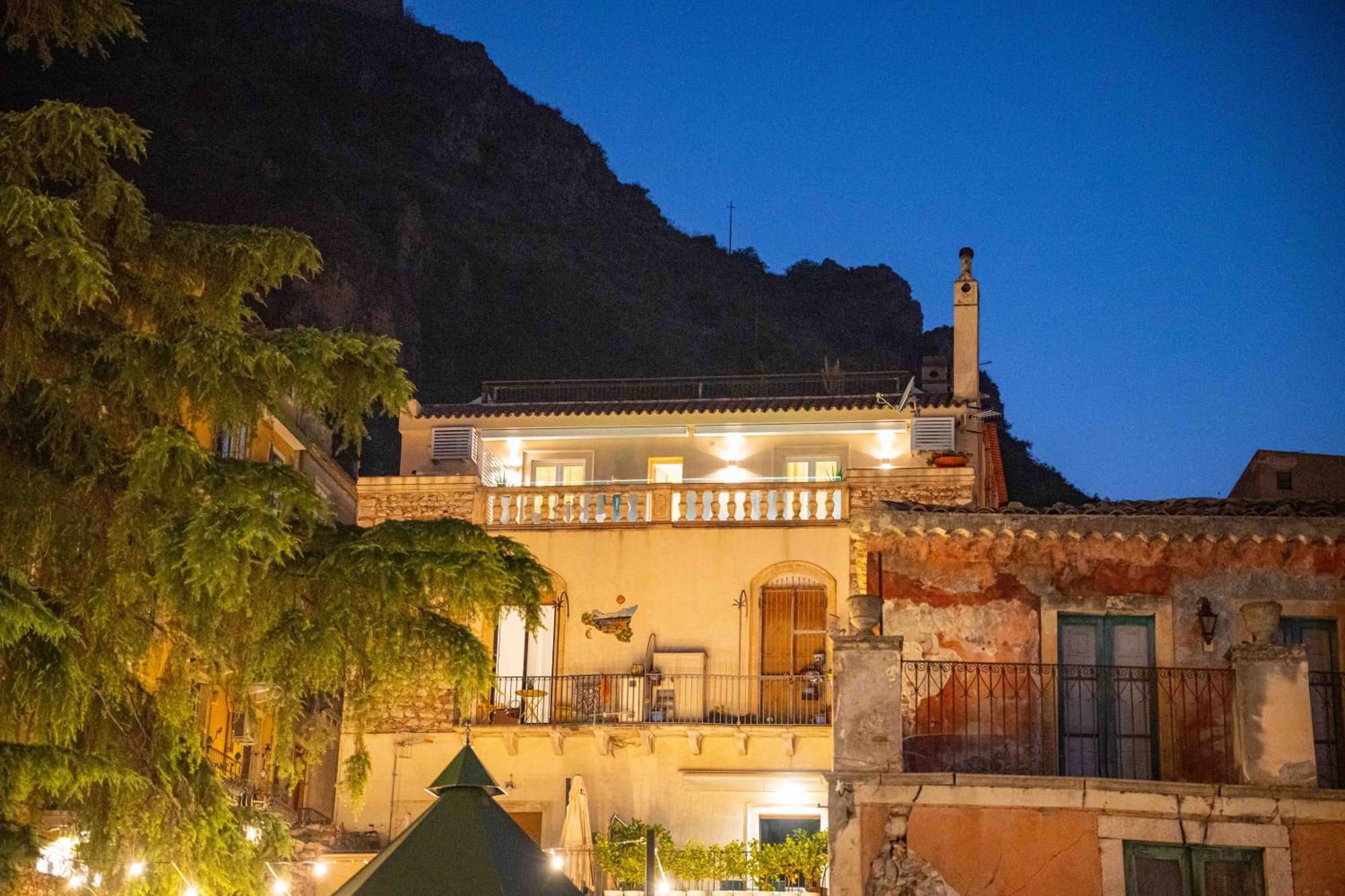 Hotel La Terrazza Di Porta Messina Taormina Esterno foto