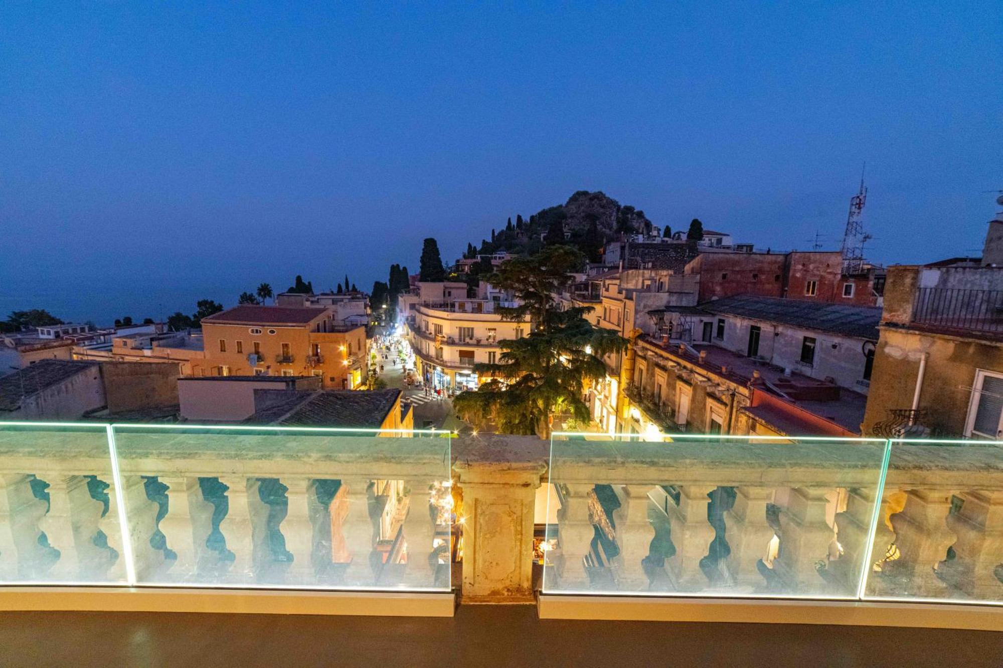 Hotel La Terrazza Di Porta Messina Taormina Esterno foto